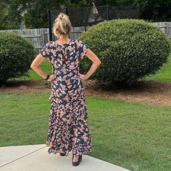 Sundance Floral Maxi Dress- EUC- size small - Picture 7 of 10